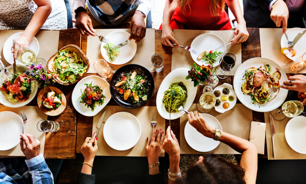 Plats bistronomiques français, cuisine éthique, bio, à partir de produits de saison